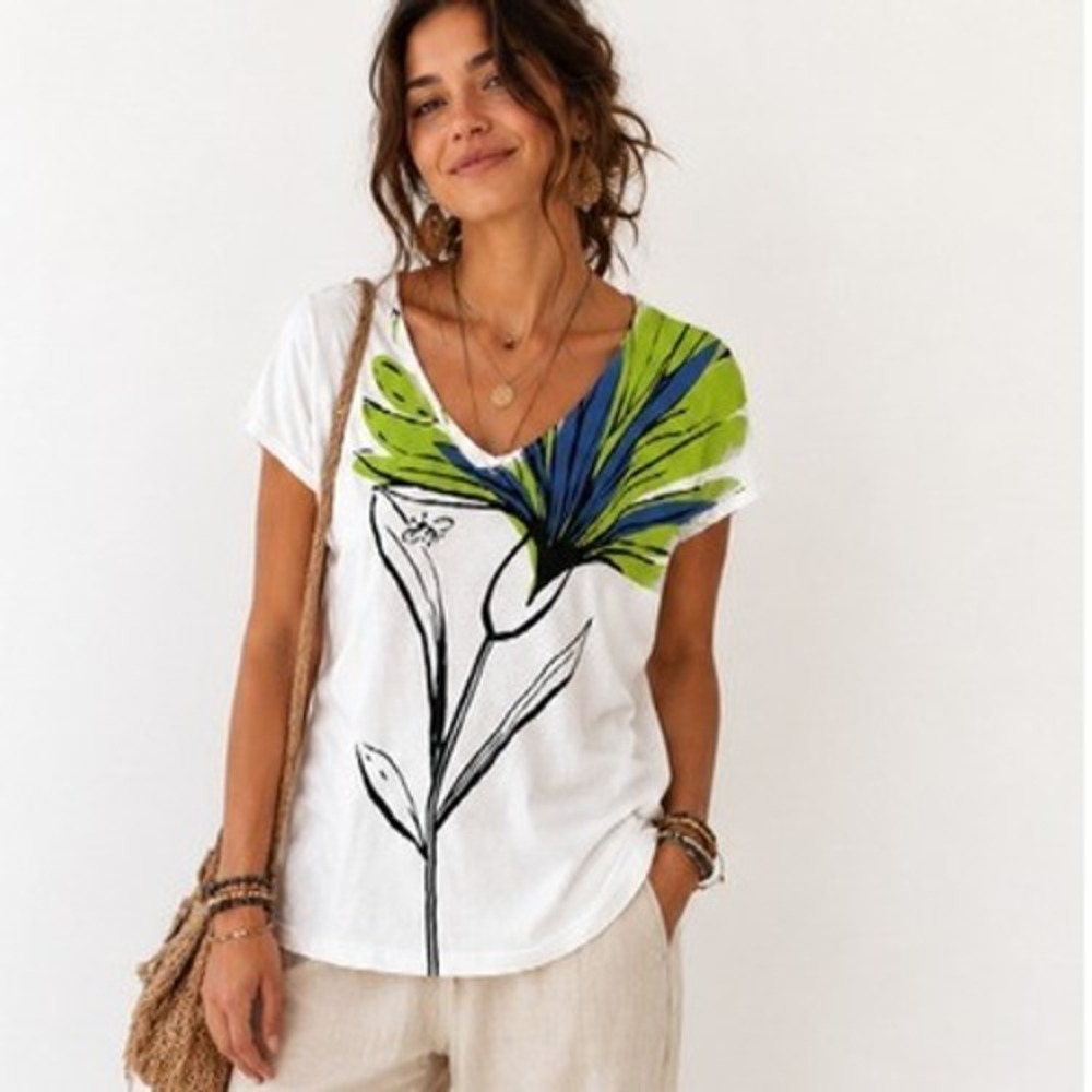 Company Collection White Tee With Modern Flower Cap Sleeve Size M